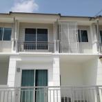 New Full Furnished Stylish Town Home in Prime location For Rent