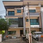 ขาย ทาวน์โฮม3ชั้น Living Residence รังสิต ราชพฤกษ์ BTSรังสิต 32ตรว 206ตรม 3นอน บ้านใหม่หลังมุม