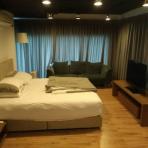 For Sale and Rent Condo The Emporio Place BTS พร้อมพงษ์ 2BED 140SQM