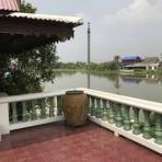 ราคาพิเศษสุด บ้านทรงไทย โฉนดร. 5 บนที่ดิน 7 ไร่ ศรีประจันต์ สุพรรณบุรี ด้านหน้าติดแม่น้ำท่าจีน ด้านหลังติดถนนใหญ่